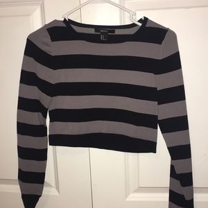 Long-sleeve forever21 crop top